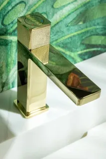 Смеситель для раковины Boheme Quad 159-G автоматический золото